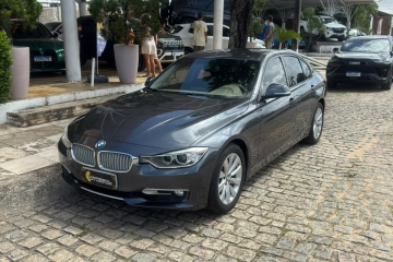 320i