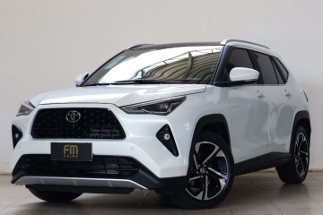 YARIS CROSS