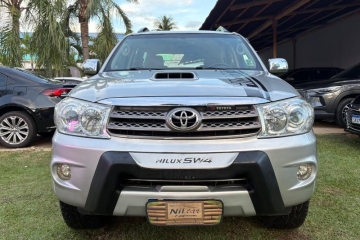 Hilux SW4 SRV D4-D 4x4